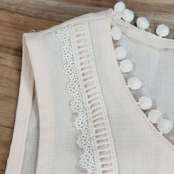 🔺️Andree Peach & Cream Sleeveless Fit & Flare Peplum Blouse Medium - Picture 7 of 12